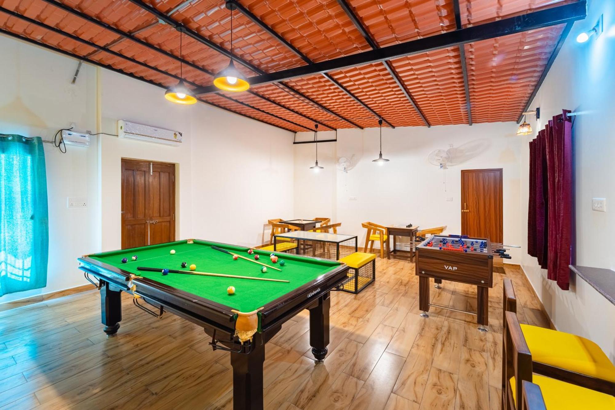 Teak Leaf Gateway Villa With Swimming Pool Indoor Games Kalapettai Luaran gambar